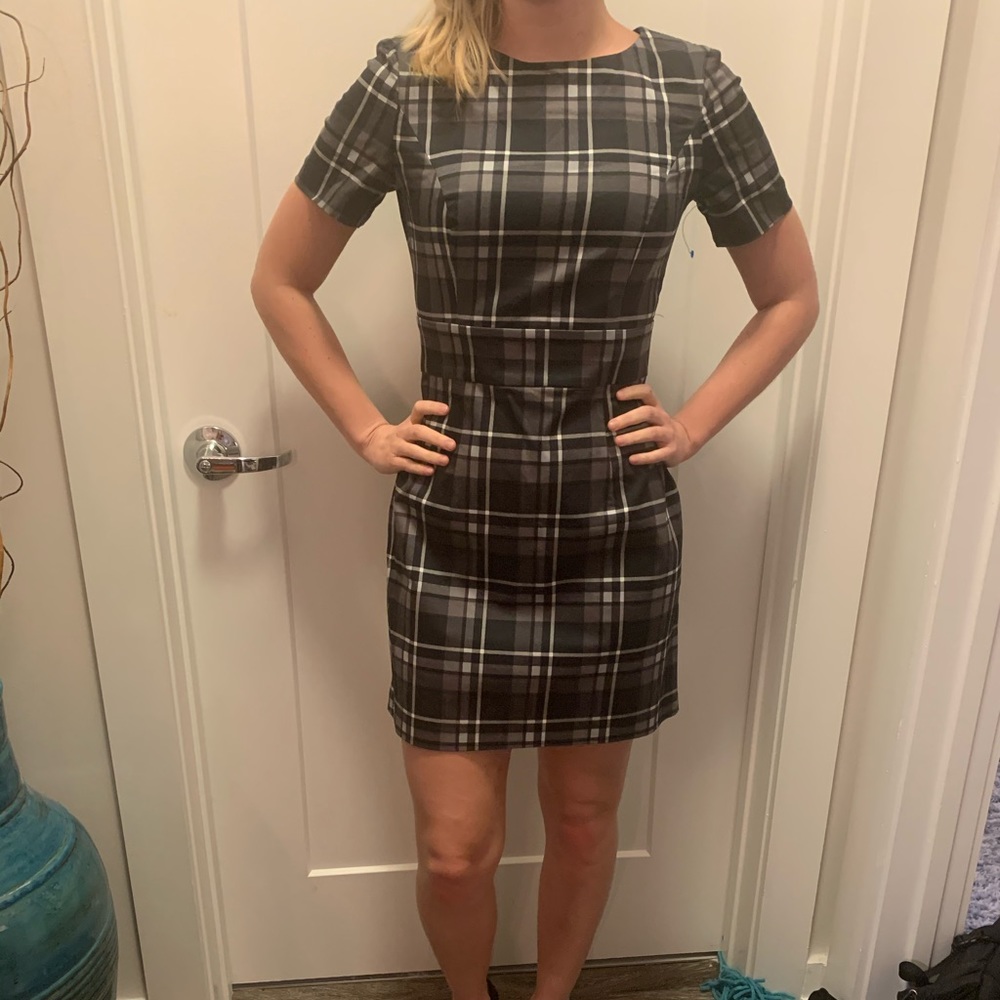 French connection shift dress - size 2 - NWT